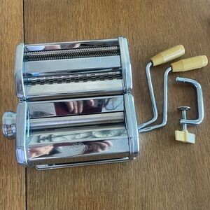 Preowned Atlas Pasta Maker deluxe model 150